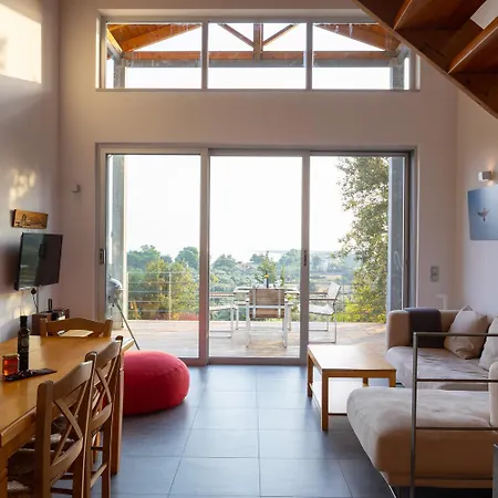 Milos Villa *